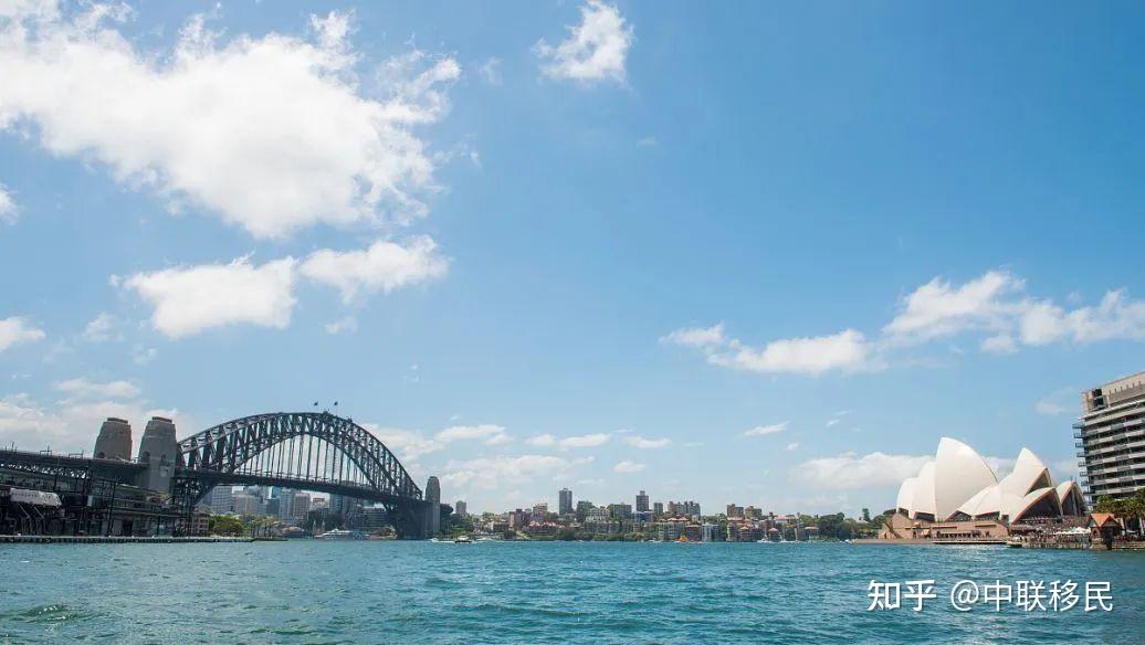 赛地聚焦——欧冠冲刺阶段热度飙升，山东男篮再遭质疑，引发热议，球探报告显示潜力的简单介绍