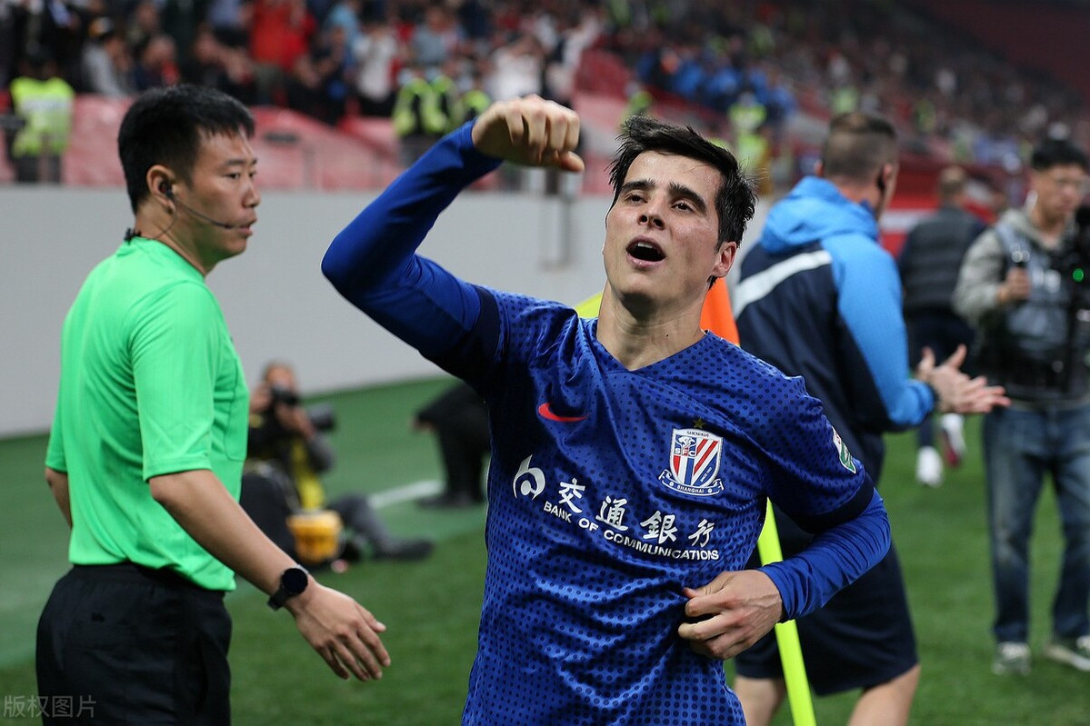 上海申花发布备战花絮，今晨再遭质疑，法国杯任务艰巨，年轻球员得到机会的简单介绍