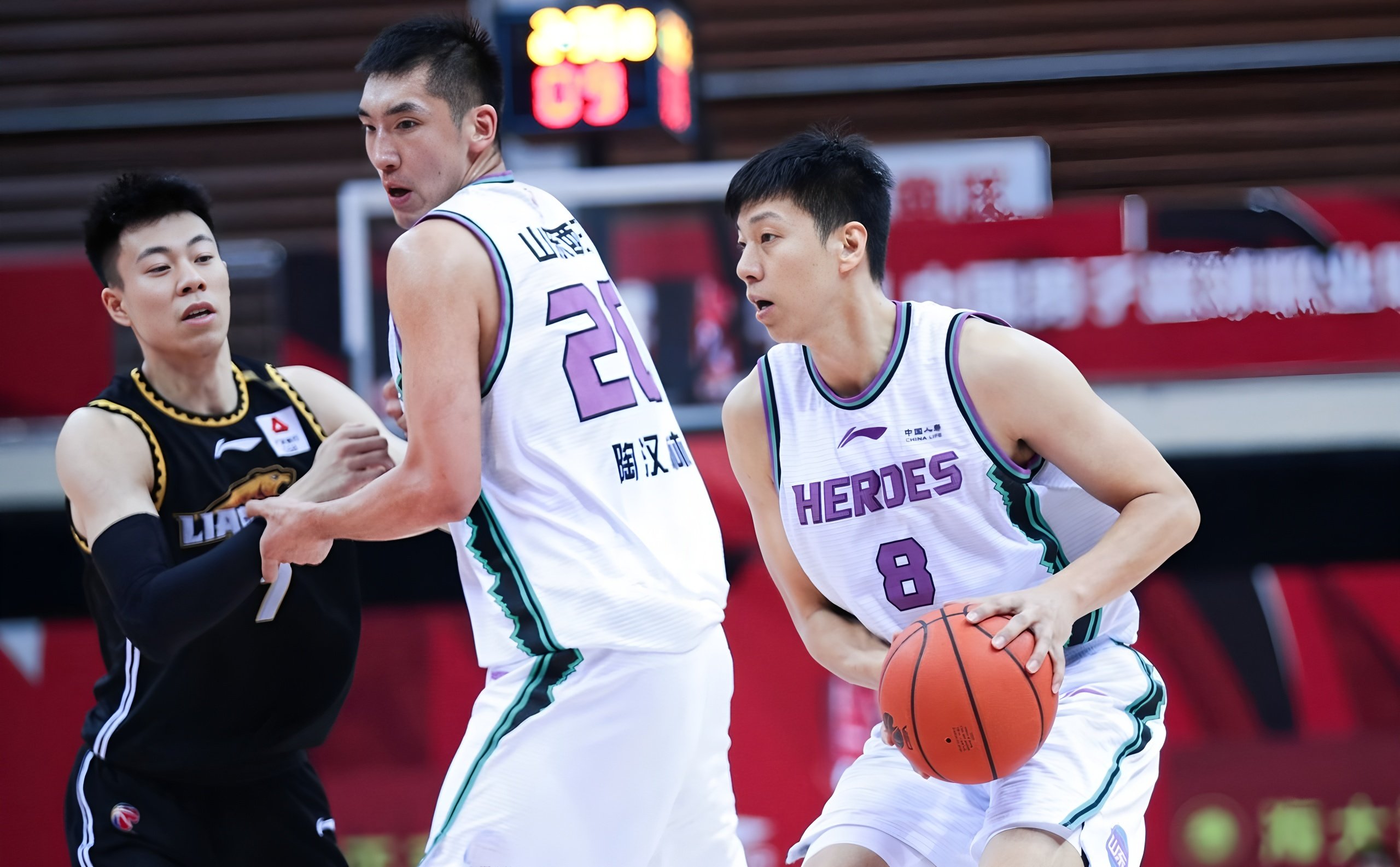 包含山东男篮刷新队史纪录备战NBA季后赛Ning连续七场比赛得分超过赛事规则更新，今晨国际米兰备战葡超瞬间刷屏的词条